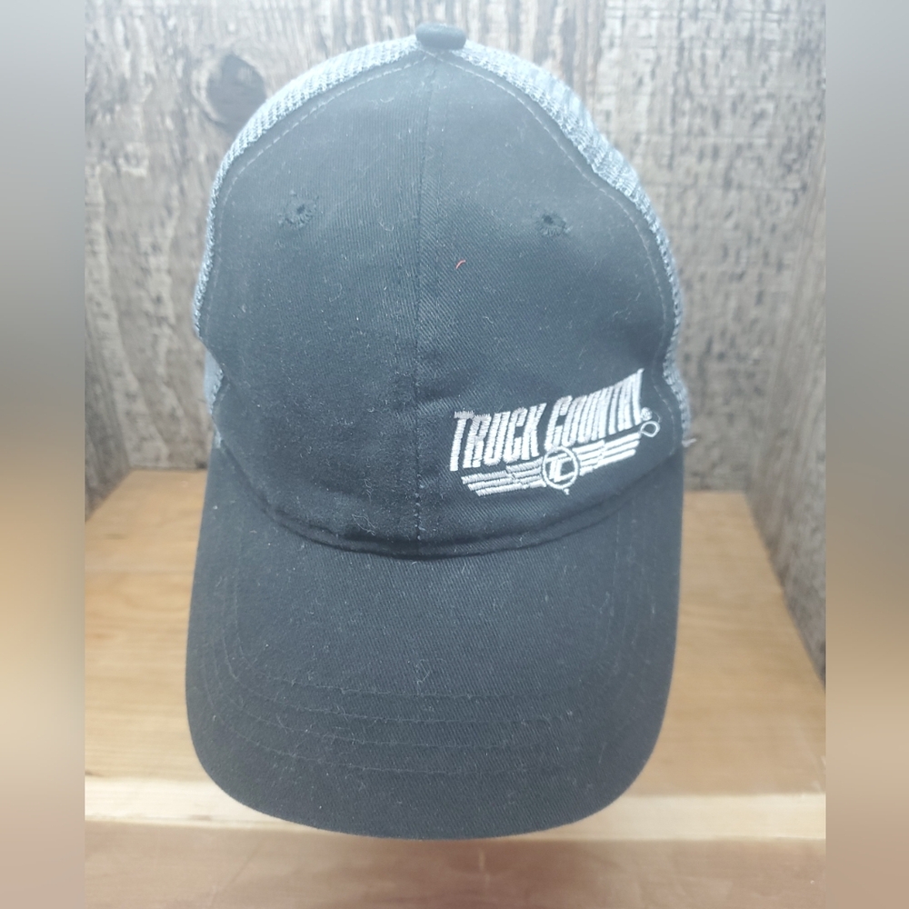Truck Country TC Baseball Hat Cap Mesh Snapback Adjustable Black And Gray OS